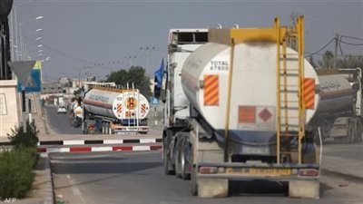 الاحتلال الصهيونى يقرر زيادة كمية الوقود لقطاع غزة يومياً