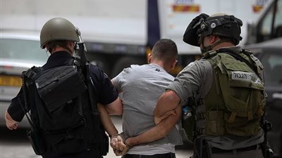 قوات الاحتلال الإسرائيلي تعتقل 21 فلسطينيا في رام الله