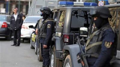 حملات أمنية بأسوان ودمياط لضبط الخارجين عن القانون