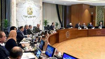 مدبولي يوجه بحملات ترويجية لأهم ما تتمتع به مصر من مزارات سياحية