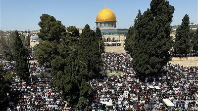 الجمعة الأخيرة من رمضان.. 120 ألفا يؤدون الصلاة في الأقصى