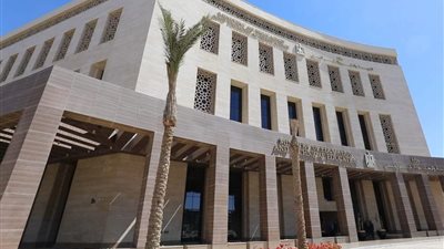 وزير التعليم يطمئن على حالة طلاب حادث سيرك الوادي الجديد