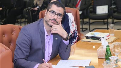 عالم 