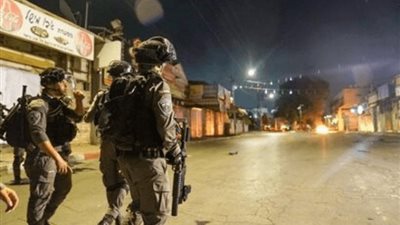 إعلام إسرائيلي: صفقة تبادل مقترحة تتضمن أسرى فلسطينيين بارزين