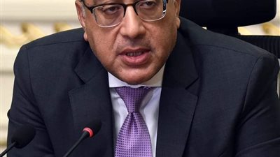 «مدبولي» يهنئ وزير الدفاع بالذكرى الـ50 لنصر أكتوبر المجيد