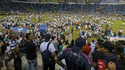 مأساة في المستطيل الأخضر: الموت في الملعب أصبح جحيمًا