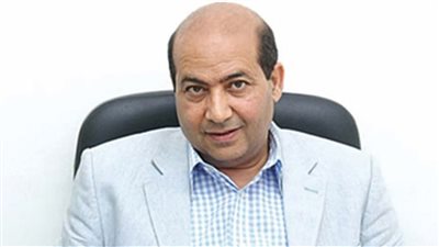 طارق الشناوى يعلق على أغنية روبي 