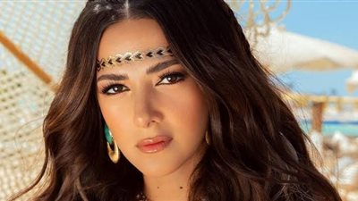 دنيا سمير غانم تستكمل تصوير 