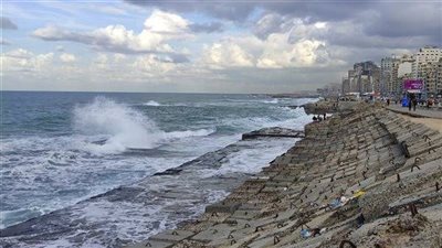 الأجواء الربيعية تلطف حالة الطقس اليوم الأربعاء واضطراب الملاحة