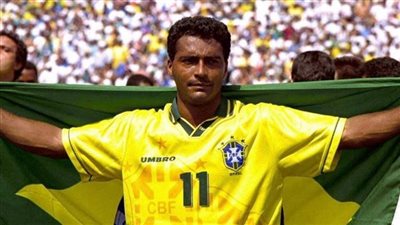 بعمر 85 عاماً.. الأسطورة البرازيلية روماريو يعود إلى الملاعب