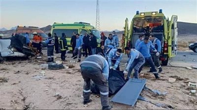 طريق الموت.. مصرع وإصابة 17 شخصًا جراء تصادم سيارتين أعلى صحراوي أطفيح