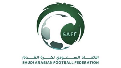 خطوة استراتيجية: الحكام السعوديون يتعلمون اللغة الإنجليزية بأمر من الاتحاد