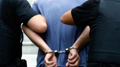 القبض على مندوب شركة شحن استولي على أموال خاصة من محل عمله فى شبرا مصر