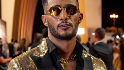 محمد رمضان يعلق على صورة الفتاة الكويتية: ماقدرش امنعها