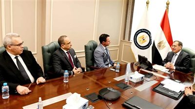 الملا: تنفيذ برنامج حفر مكثف للبحث والاستكشاف عن البترول