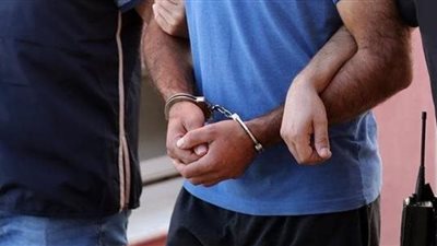 ضبط شخصين بتهمة سرقة الحقائب من ورشة بالقاهرة
