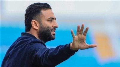 ميدو يسخر بشدة من لاعب الأهلي