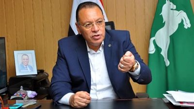 ضبط 2500 كيلو حبيبات بلاستيك مجهولة المصدر بالعاشر من رمضان