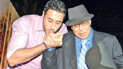 جنازة صلاح السعدني أخرهم.. تكرار أزمات جنازات وعزاء الفنانين مع الصحفيين
