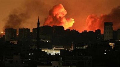 استشهاد وإصابة 60 شخصاً على الأقل فى قصف الاحتلال لبوابة مستشفي الشفاء