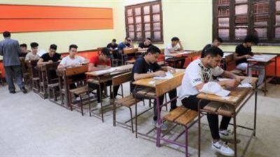 جزئيات بسيطة صعبة.. تباين أراء طلاب علمي رياضة حول امتحان التفاضل