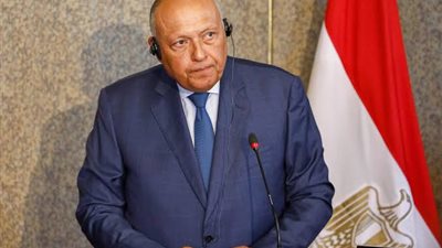 سامح شكري يتوجه إلى أديس أبابا للمشاركة في المجلس التنفيذي للإتحاد الإفريقي