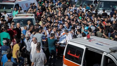 «الصحة العالمية» تحذر من خطر تسارع انتشار الأمراض بغزة مع الاكتظاظ للنازحين