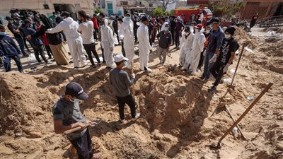 الدفاع المدني بغزة: انتشال 3 جثث متحللة في خان يونس