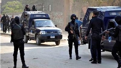 الداخلية تضبط تشكيل عصابي وبحوزتهم كمية كبيرة من المخدرات