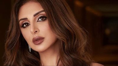 على مسرح أرينا.. أنغام تحيي حفلها الغنائي