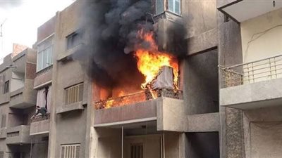 الدفع بـ 3 سيارات لإخماد حريق داخل عقار سكني في إمبابة