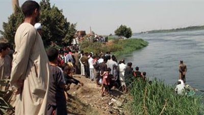 الضفادع البشرية تنتشل جثة طالبة بنهر النيل فى المنيا