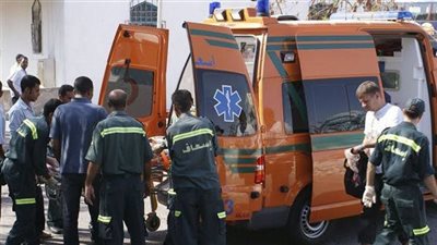 بينهم مستشار ورئيس بالنيابة الإدارية.. حادث تصادم مروع بالطريق الاقليمي يصيب 13 شخصًا