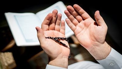 الدعاء والصدقة.. أحب السنن يوم الجمعة الواردة عن النبي