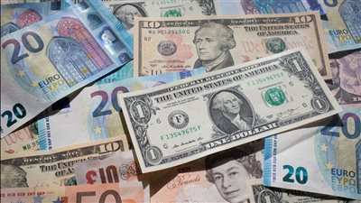 تباين أسعار العملات الأجنبية أمام الجنيه المصري اليوم الإثنين