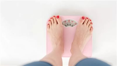 أسباب نزول الوزن غير المبرر بدون دايت .. عوامل قد تكون خطيرة