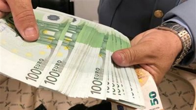 بـ 11 مليون جنيه.. سقوط مافيا العملات الأجنبية فى حملات مكبرة بالمحافظات