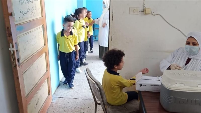  تطعيم التلاميذ بالمدارس