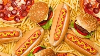 احذر.. أطعمة تجعلك مستيقظاً طوال الليل إذا تناولتها قبل النوم