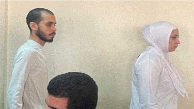 المتهمين 