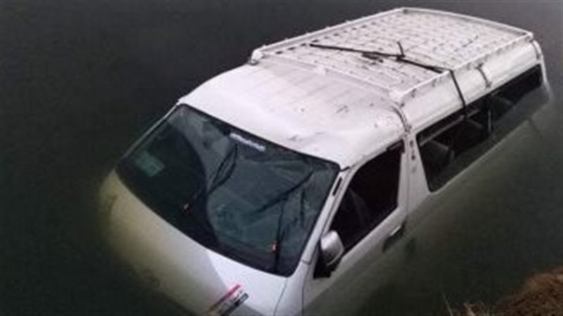 ميكروباص 