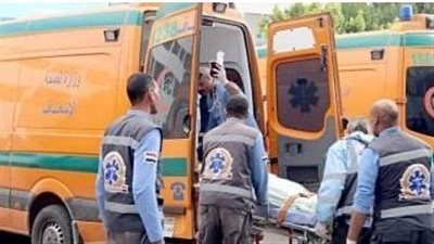 بالأسماء.. إصابة 4 أشخاص جراء حادث تصادم سيارتين بأسيوط 