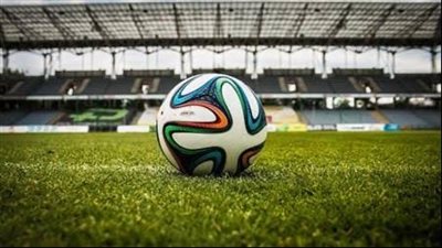 مواعيد مباريات الأحد 1 ديسمبر 2024 والقنوات الناقلة والمعلقين