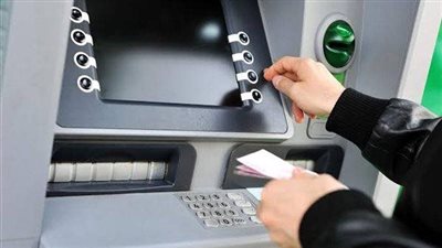 أمن القاهرة يضبط ربة منزل بتهمة سرقة «كروت الفيزا»