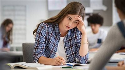 5 نصائح ذهبية لتخفيف التوتر والقلق أثناء المذاكرة.. حضّر نفسك للامتحانات بثقة