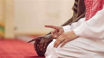 سر الدعاء بعد التشهد الأخير في الصلاة: حكمه وفضله