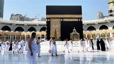 هل تُكفّر الحج والعمرة عن الصلوات الفائتة؟