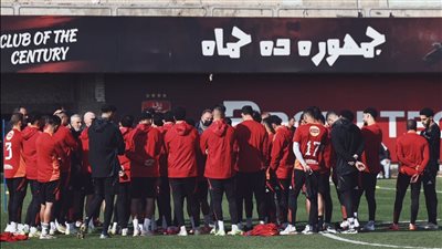 إصابة نجم الفريق تربك حسابات كولر.. ضربة جديدة للأهلي قبل مواجهة المصري