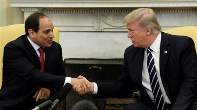 الرئيس السيسى يهنئ ترامب رئيسا لأمريكا مؤكداً استمرار العمل لتعزيز العلاقات