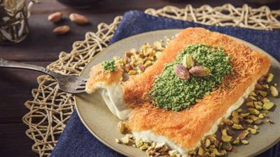 طريقة عمل الكنافة بالجبنة بمكونات بسيطة.. حلوة شهية ومثالية للمناسبات